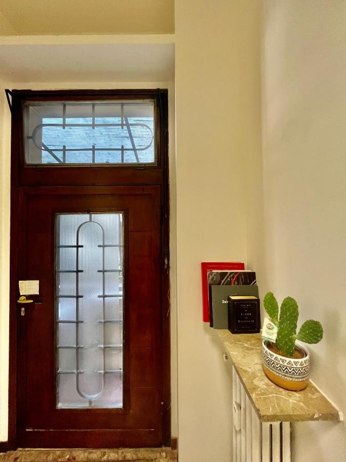 Central Apartment Milano Eksteriør billede